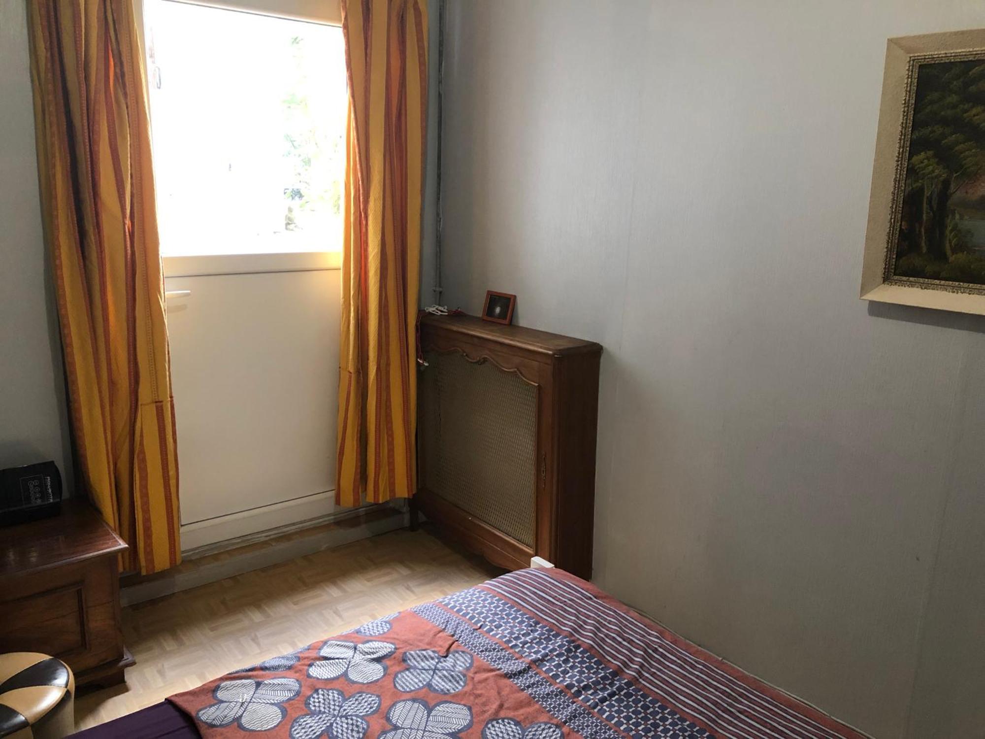 Guesthouse Familial Pour 1,2,3,4 Personnes De 42M2-Accessible Handic -Rez De Chaussee-Vues Sur Rue Et Patio Prive - Sejour,Chambre Separee,Cuisine,Salle De Bain,Lit Double Et Canape-Lit 2Pers-Entree De La Rue Berzelius-5 Minutes Du Metro Brochant-Lig Paris Eksteriør bilde