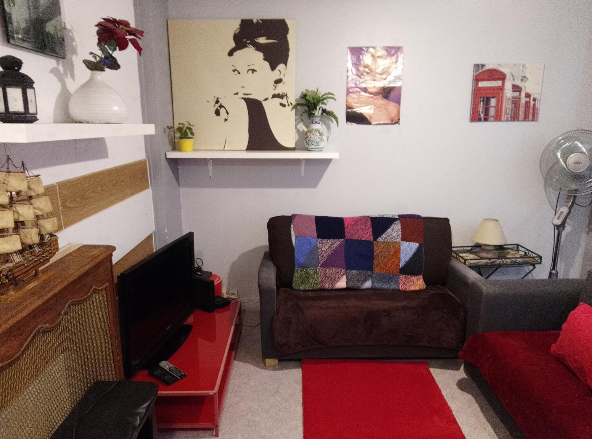 Guesthouse Familial Pour 1,2,3,4 Personnes De 42M2-Accessible Handic -Rez De Chaussee-Vues Sur Rue Et Patio Prive - Sejour,Chambre Separee,Cuisine,Salle De Bain,Lit Double Et Canape-Lit 2Pers-Entree De La Rue Berzelius-5 Minutes Du Metro Brochant-Lig Paris Eksteriør bilde