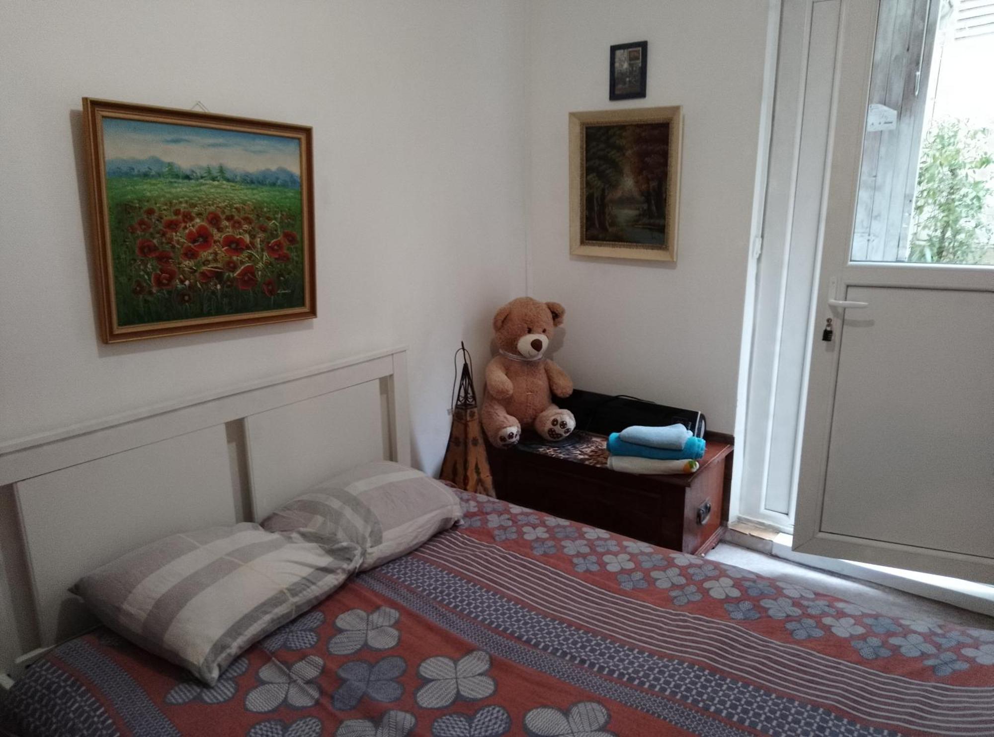 Guesthouse Familial Pour 1,2,3,4 Personnes De 42M2-Accessible Handic -Rez De Chaussee-Vues Sur Rue Et Patio Prive - Sejour,Chambre Separee,Cuisine,Salle De Bain,Lit Double Et Canape-Lit 2Pers-Entree De La Rue Berzelius-5 Minutes Du Metro Brochant-Lig Paris Eksteriør bilde