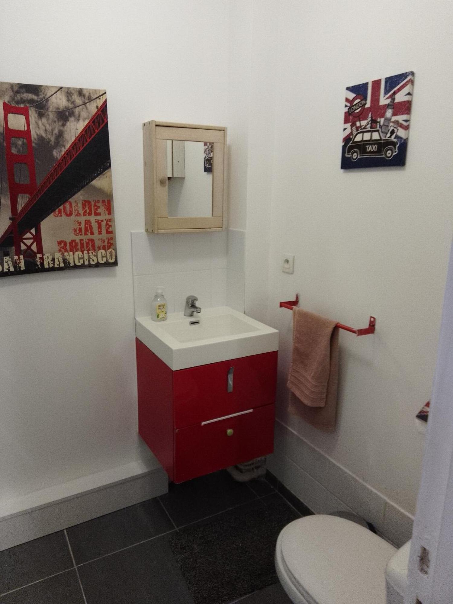 Guesthouse Familial Pour 1,2,3,4 Personnes De 42M2-Accessible Handic -Rez De Chaussee-Vues Sur Rue Et Patio Prive - Sejour,Chambre Separee,Cuisine,Salle De Bain,Lit Double Et Canape-Lit 2Pers-Entree De La Rue Berzelius-5 Minutes Du Metro Brochant-Lig Paris Eksteriør bilde