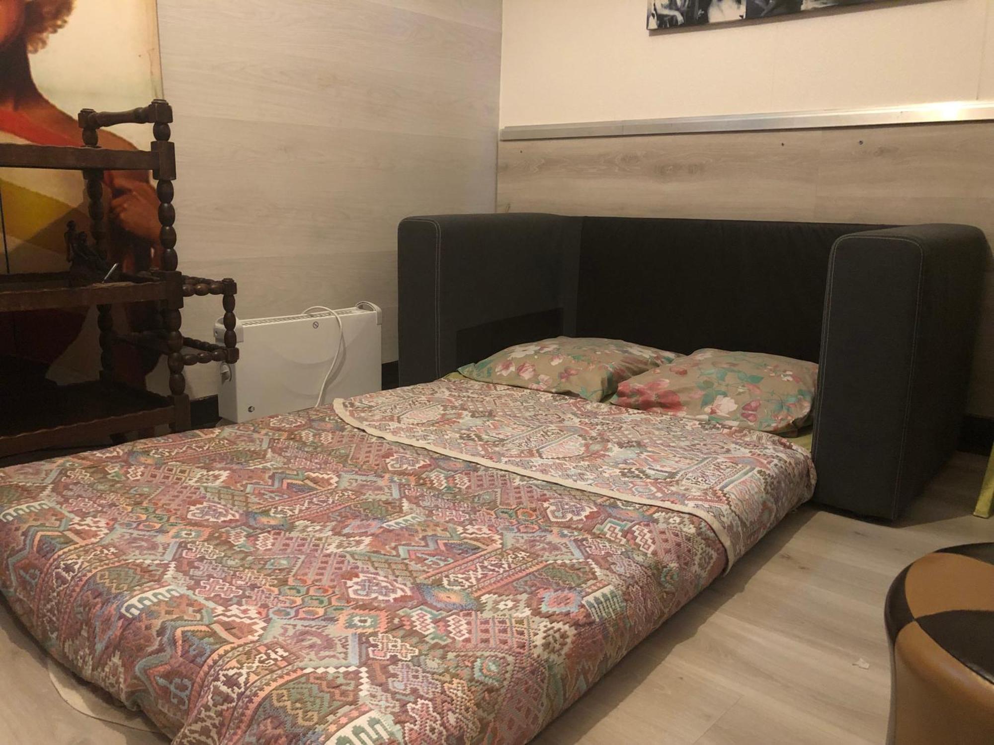 Guesthouse Familial Pour 1,2,3,4 Personnes De 42M2-Accessible Handic -Rez De Chaussee-Vues Sur Rue Et Patio Prive - Sejour,Chambre Separee,Cuisine,Salle De Bain,Lit Double Et Canape-Lit 2Pers-Entree De La Rue Berzelius-5 Minutes Du Metro Brochant-Lig Paris Eksteriør bilde